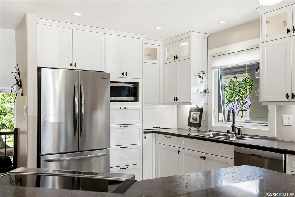 111 Richardt Place Saskatoon SK S7H 5B7