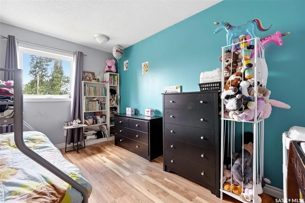 22 Salemka Crescent Regina SK S4R 7S1