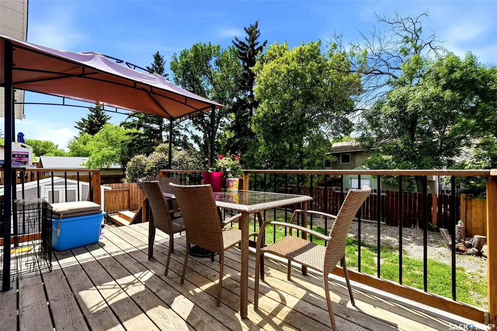 22 Salemka Crescent Regina SK S4R 7S1