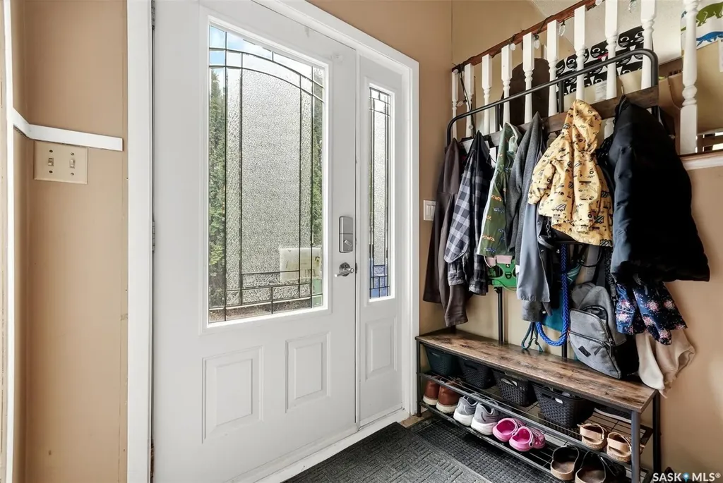 22 Salemka Crescent Regina SK S4R 7S1