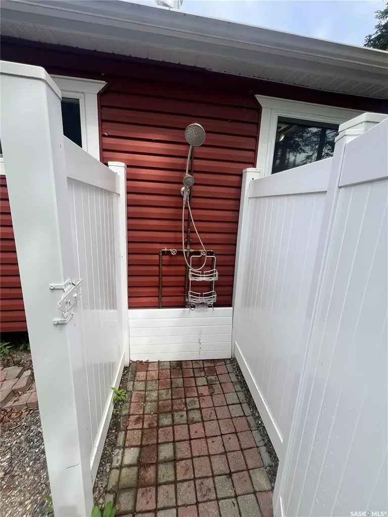 2714 Maple Place Northern Admin District SK S0J 1T0