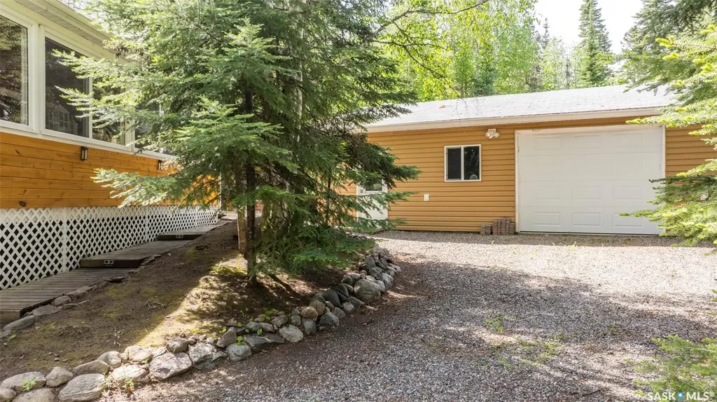 2714 Maple Place Northern Admin District SK S0J 1T0
