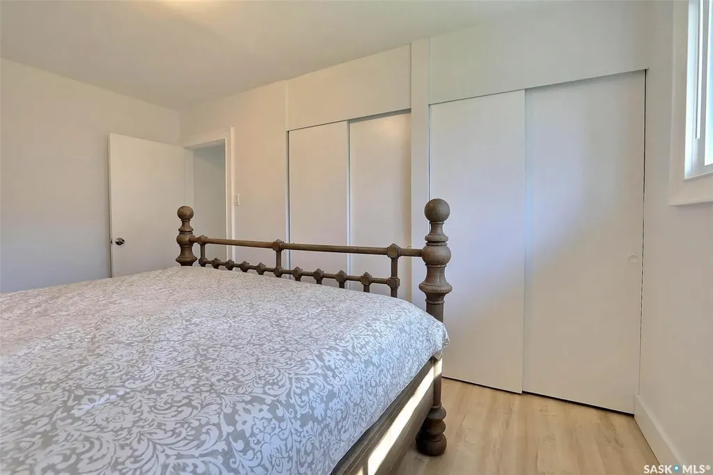 1409 Shannon Road Regina SK S4S 5L4