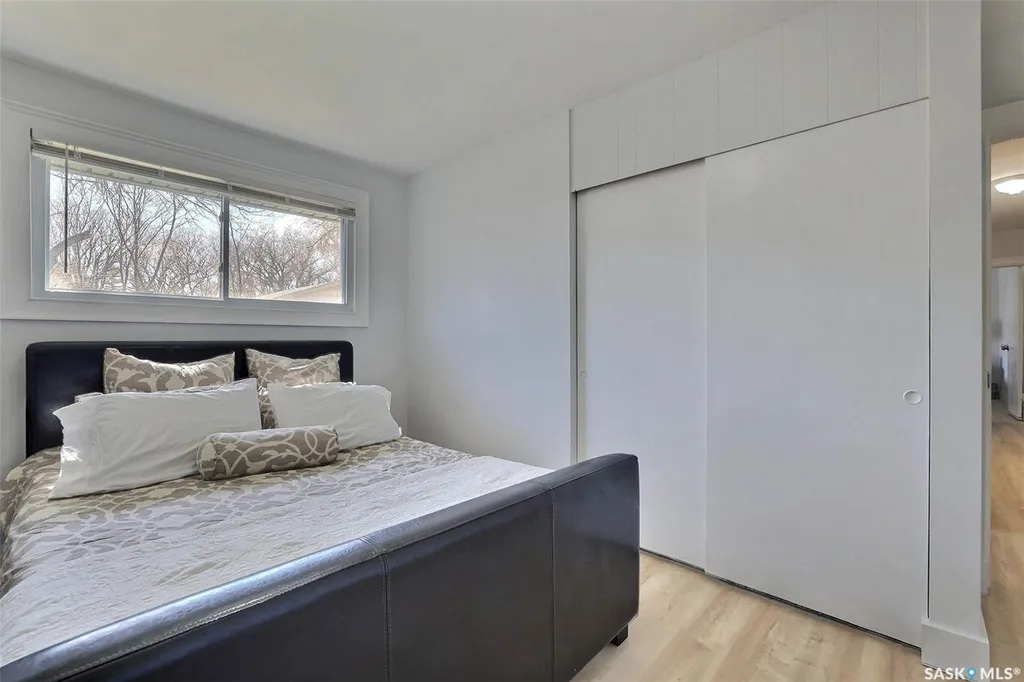 1409 Shannon Road Regina SK S4S 5L4