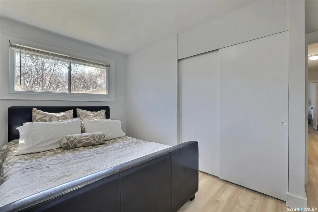 1409 Shannon Road Regina SK S4S 5L4