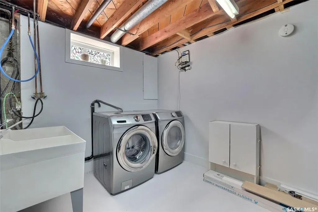 1409 Shannon Road Regina SK S4S 5L4
