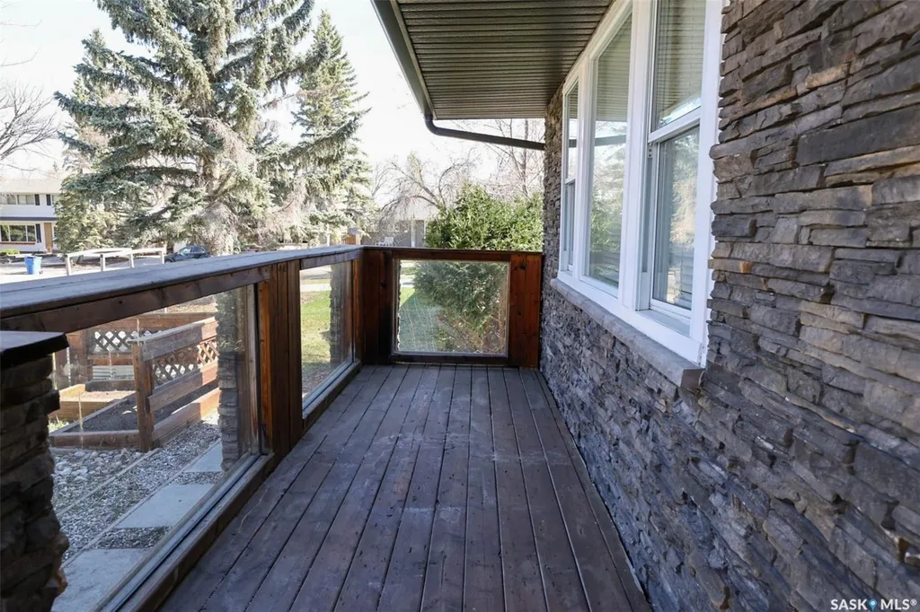 1409 Shannon Road Regina SK S4S 5L4