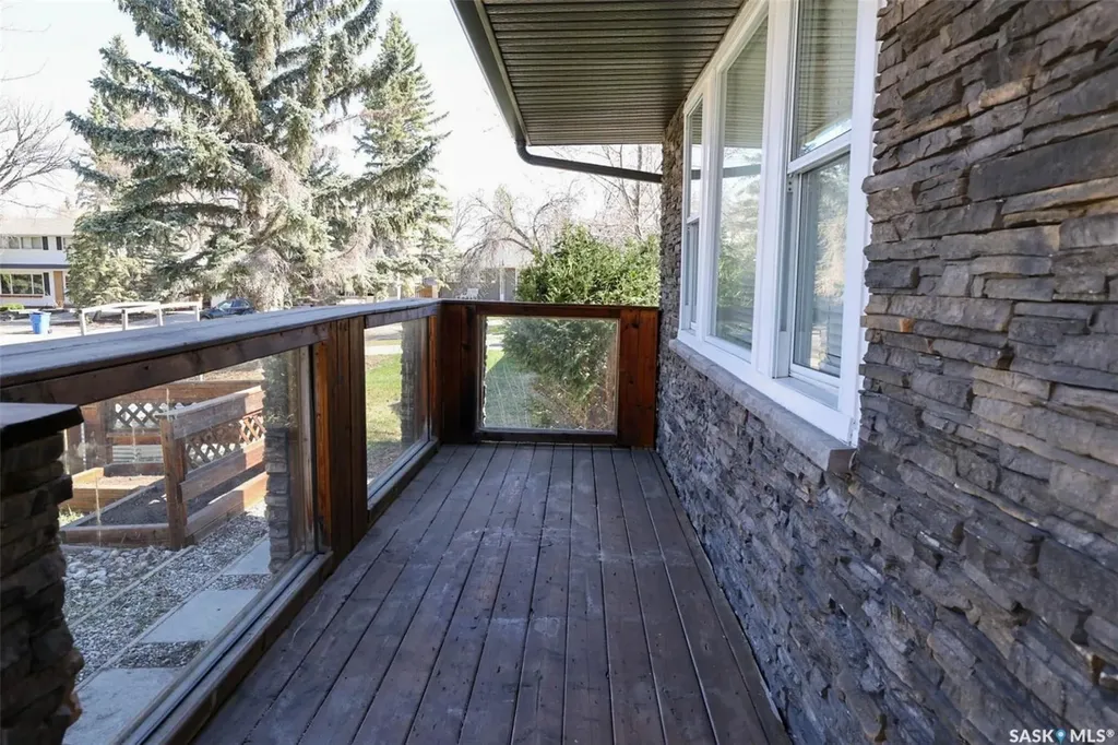 1409 Shannon Road Regina SK S4S 5L4