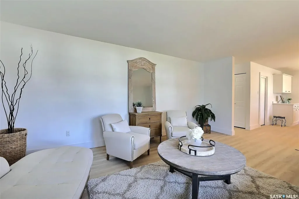 1409 Shannon Road Regina SK S4S 5L4