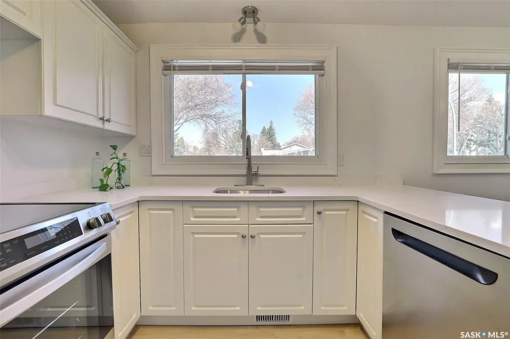 1409 Shannon Road Regina SK S4S 5L4