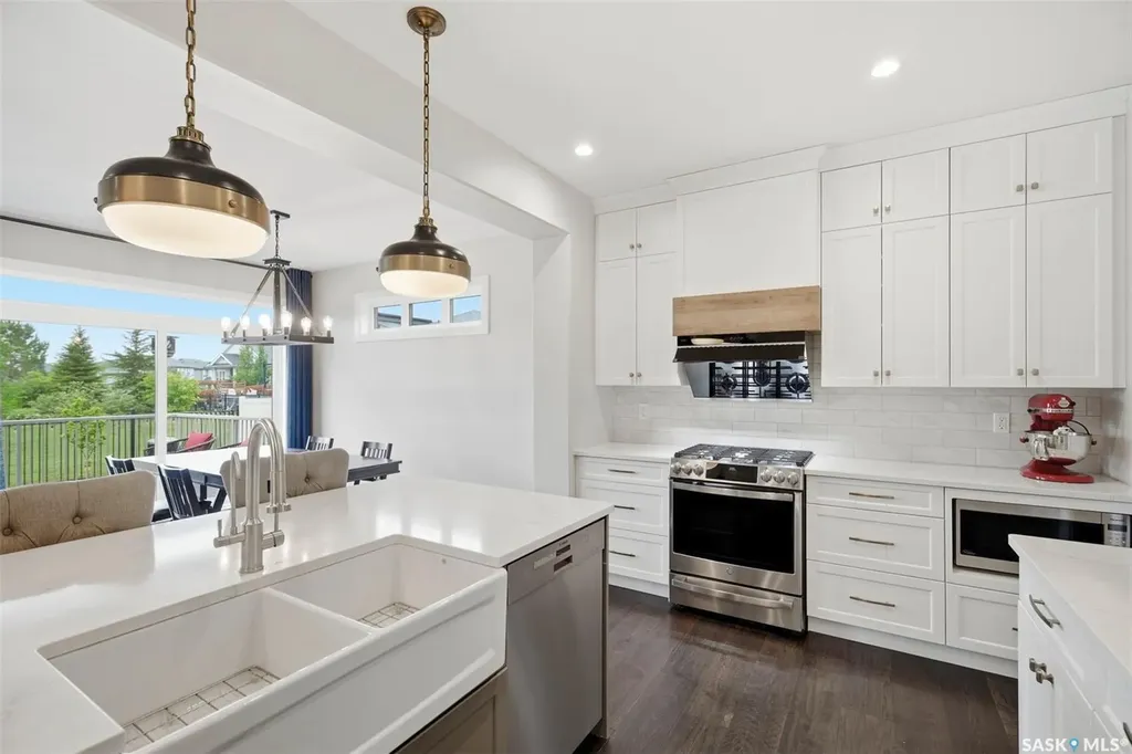 322 Dagnone Crescent Saskatoon SK S7V 0P7