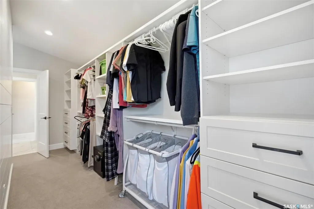 322 Dagnone Crescent Saskatoon SK S7V 0P7