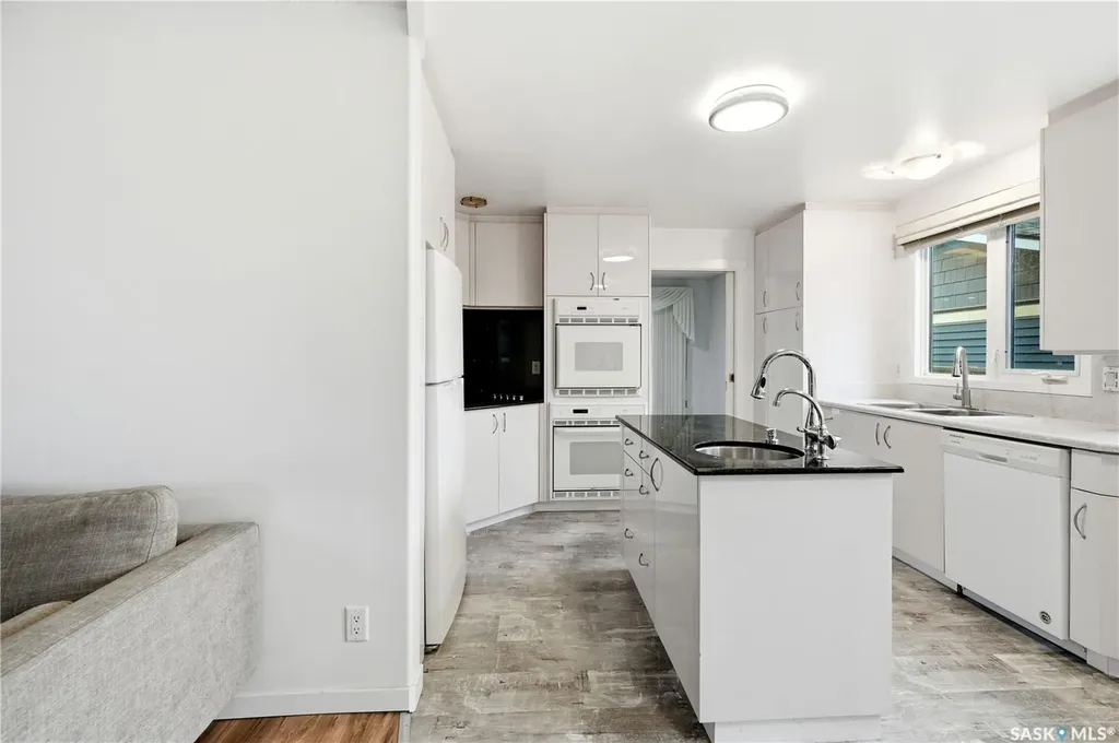 314 Anderson Crescent Saskatoon SK S7H 4A3