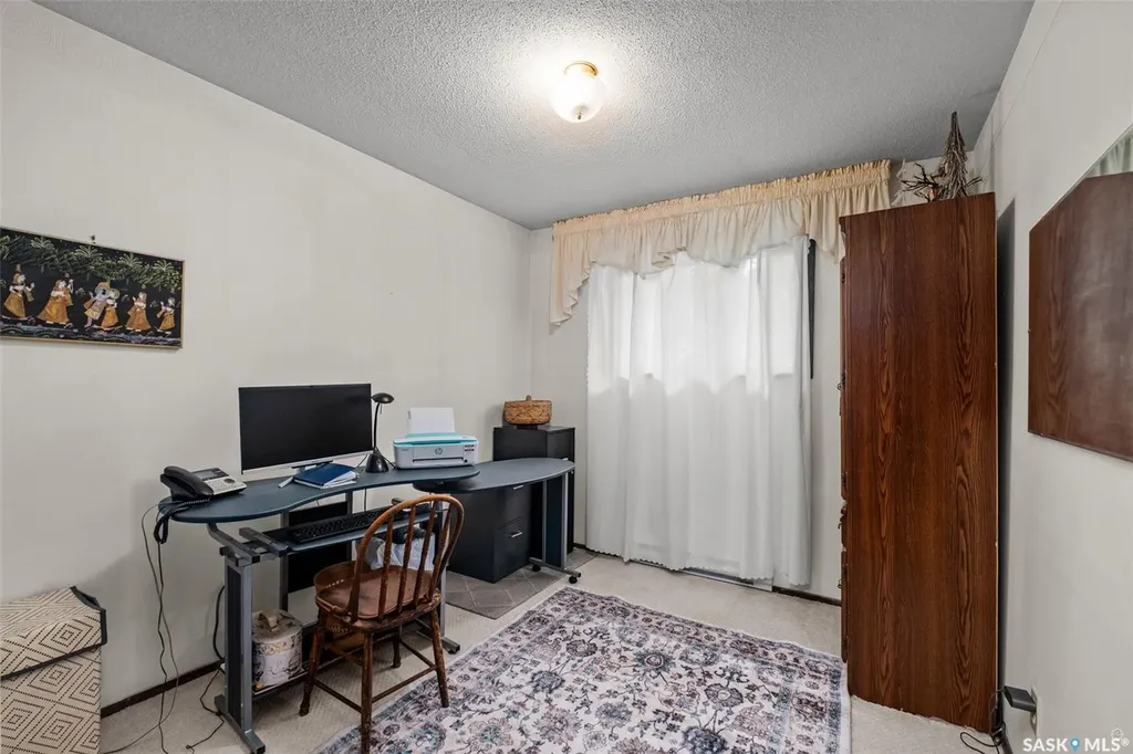 2834 Dunn Drive Prince Albert SK S6V 6K7