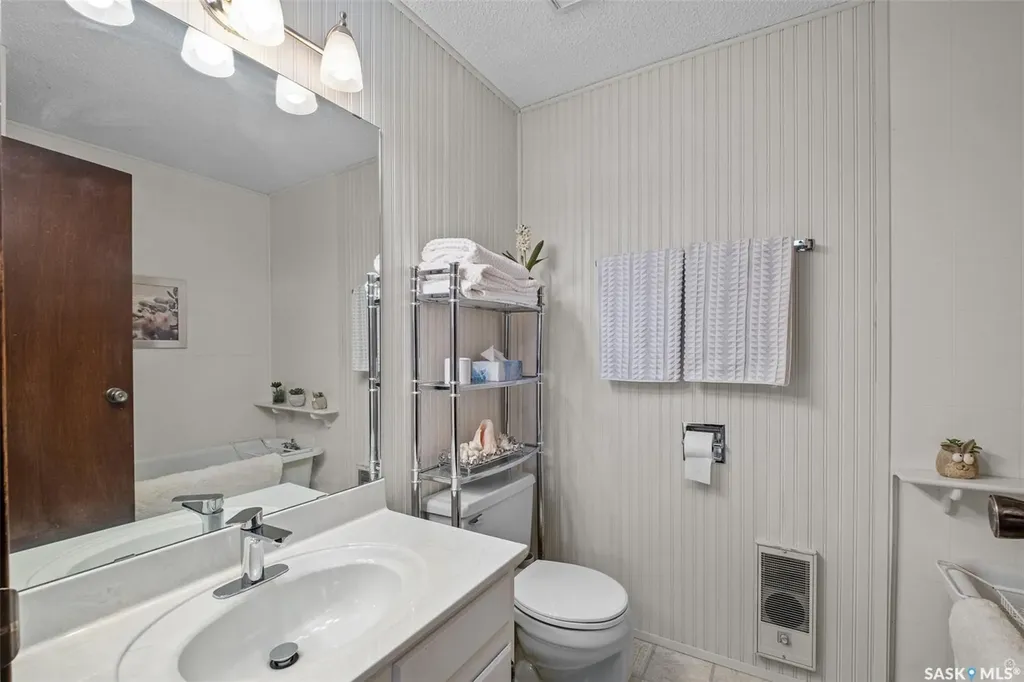 2834 Dunn Drive Prince Albert SK S6V 6K7