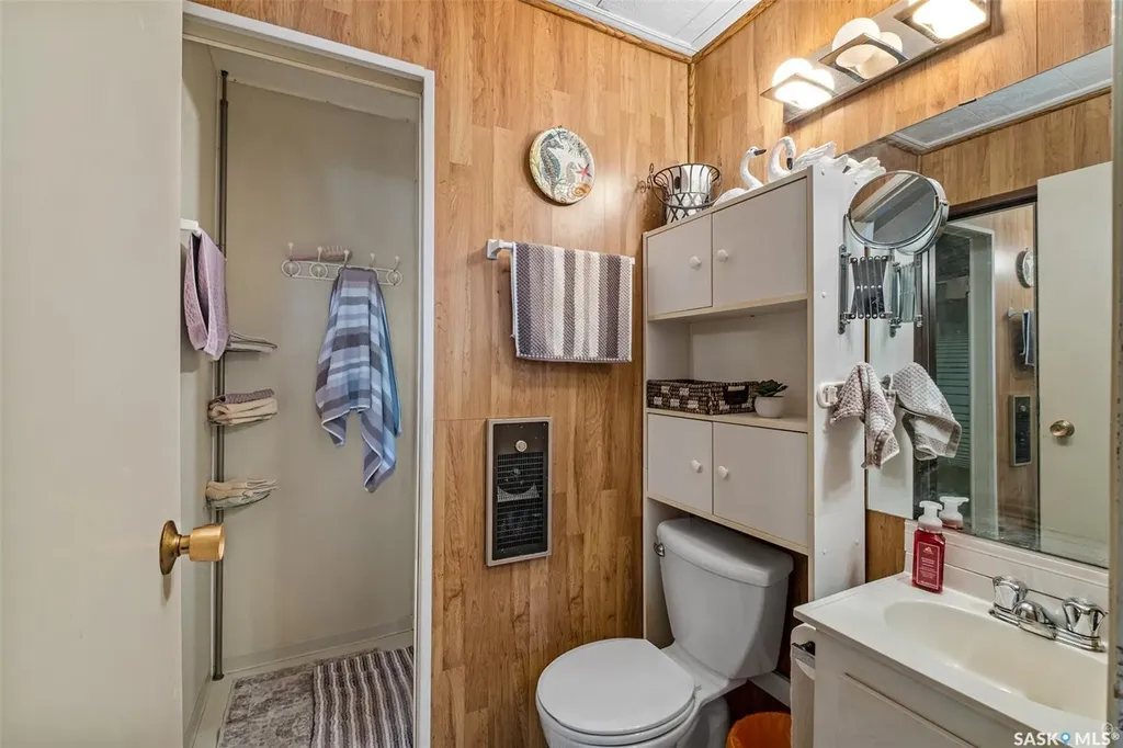 2834 Dunn Drive Prince Albert SK S6V 6K7