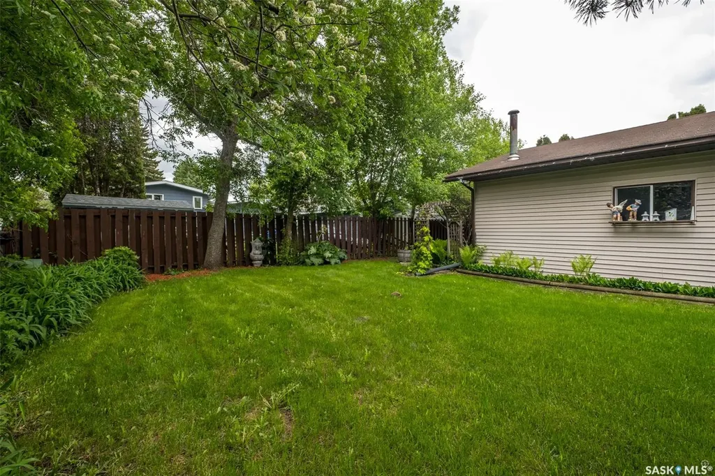 2834 Dunn Drive Prince Albert SK S6V 6K7