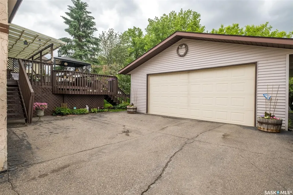 2834 Dunn Drive Prince Albert SK S6V 6K7