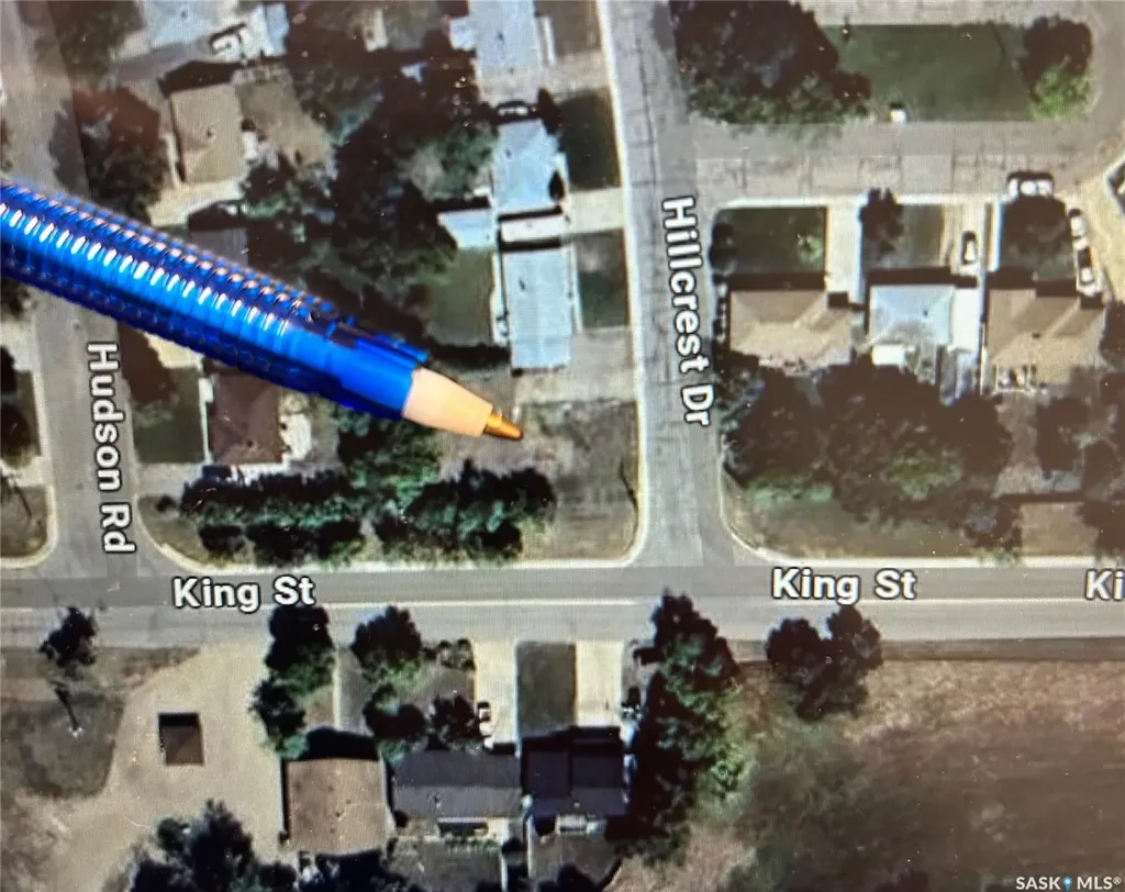 1011 Hillcrest Drive Estevan SK S4A 1Y6