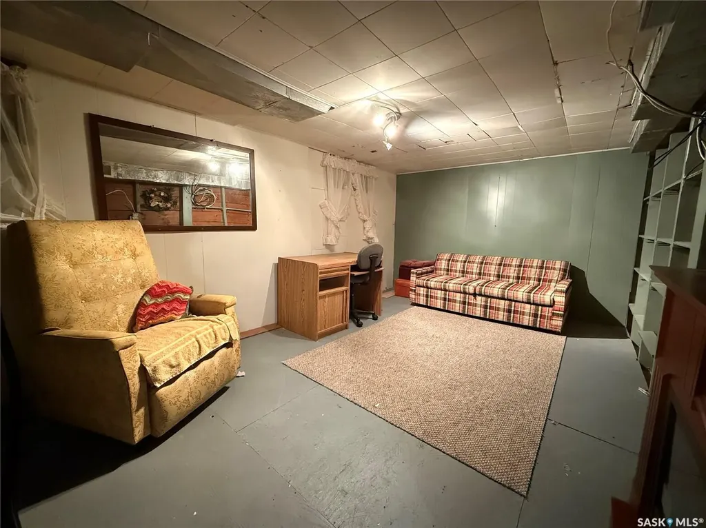 309 Main Street Maymont SK S0M 1T0