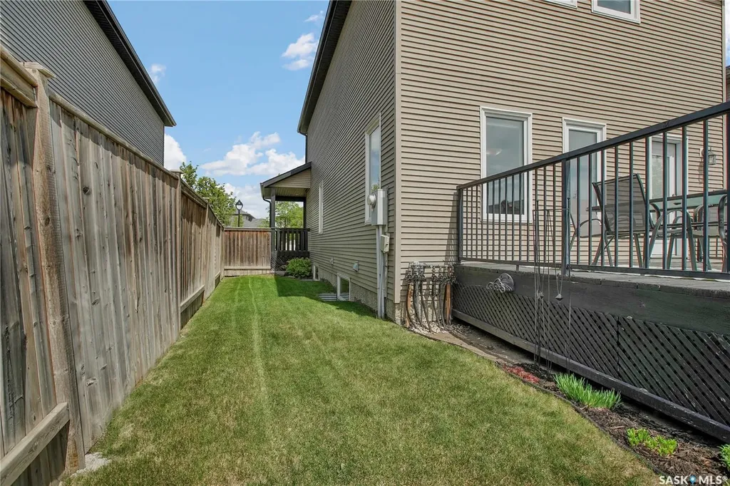 222 Willowgrove Boulevard Saskatoon SK S7W 1A2
