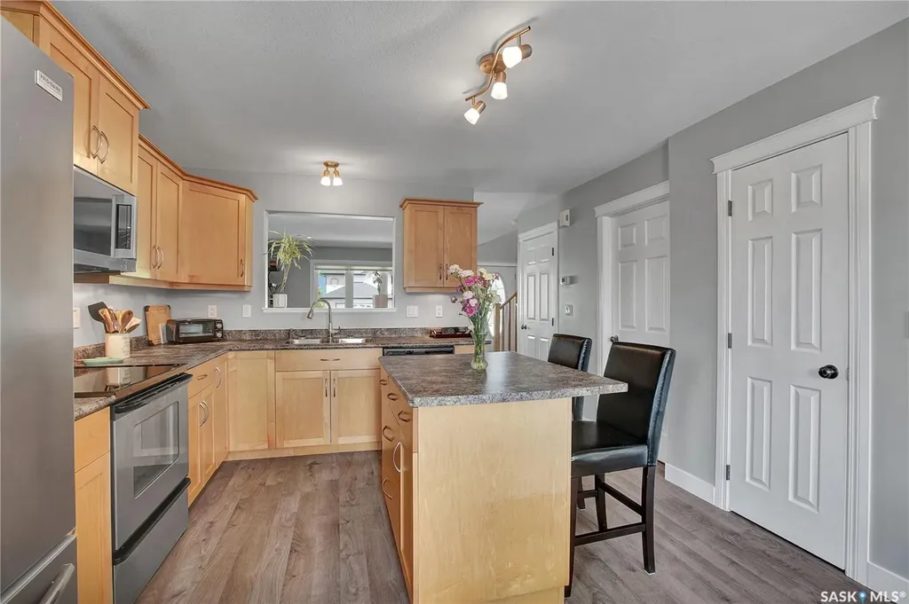 222 Willowgrove Boulevard Saskatoon SK S7W 1A2