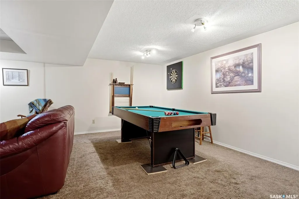 60 Krivel Crescent Regina SK S4R 5C5