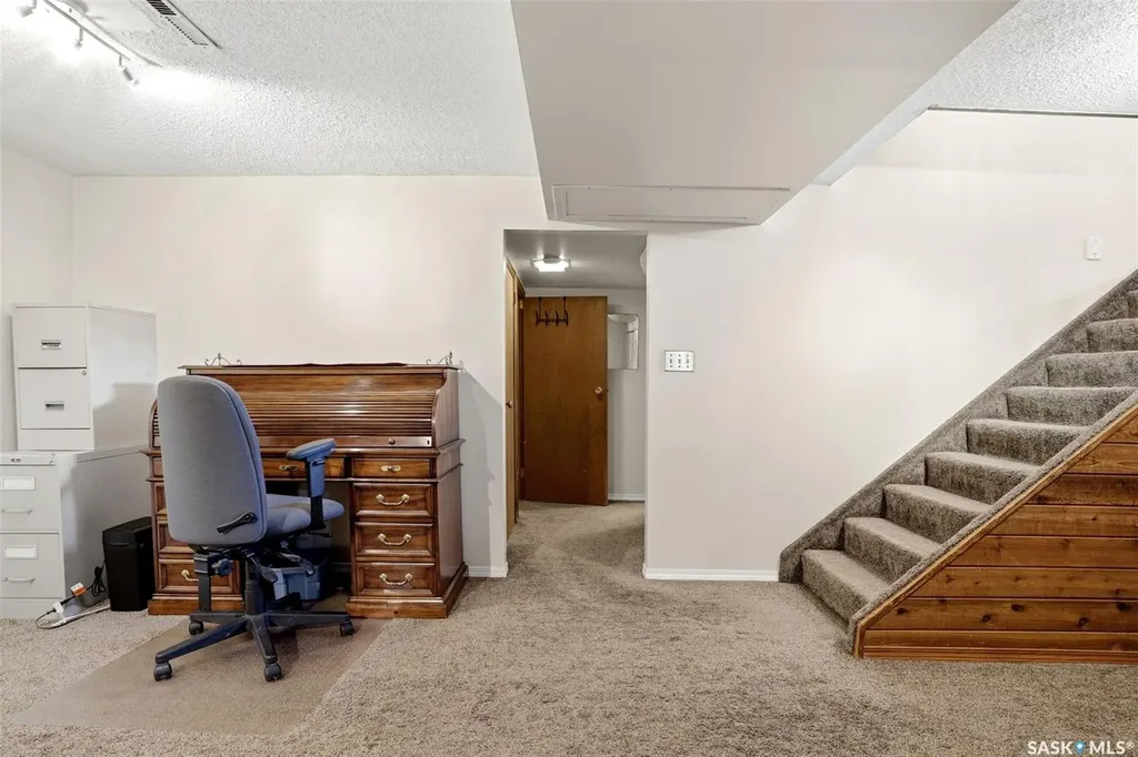 60 Krivel Crescent Regina SK S4R 5C5