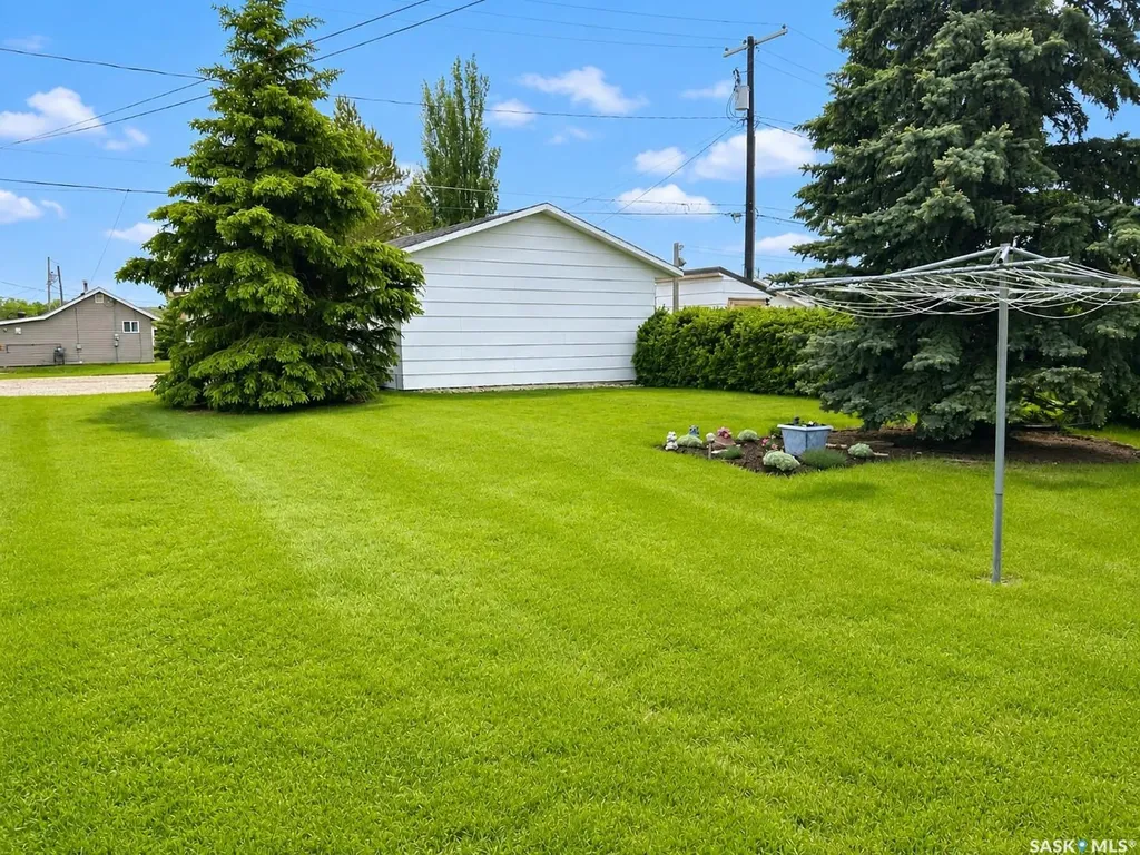 205 4th Avenue W Shellbrook SK S0J 2E0