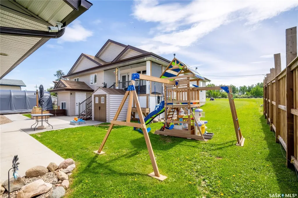 206 1st Avenue S Pierceland SK S0M 2K0