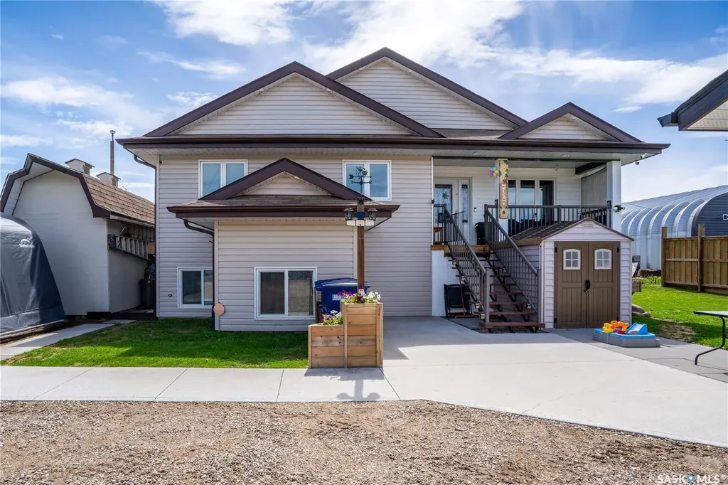 206 1st Avenue S Pierceland SK S0M 2K0