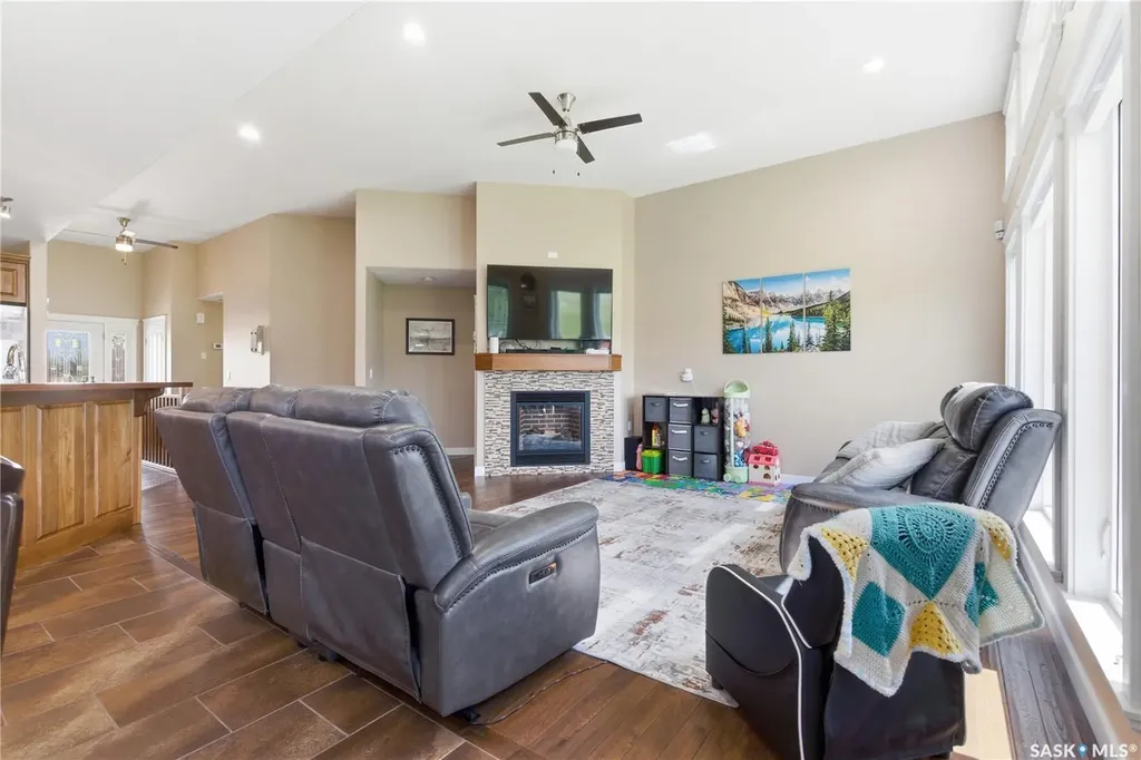 206 1st Avenue S Pierceland SK S0M 2K0