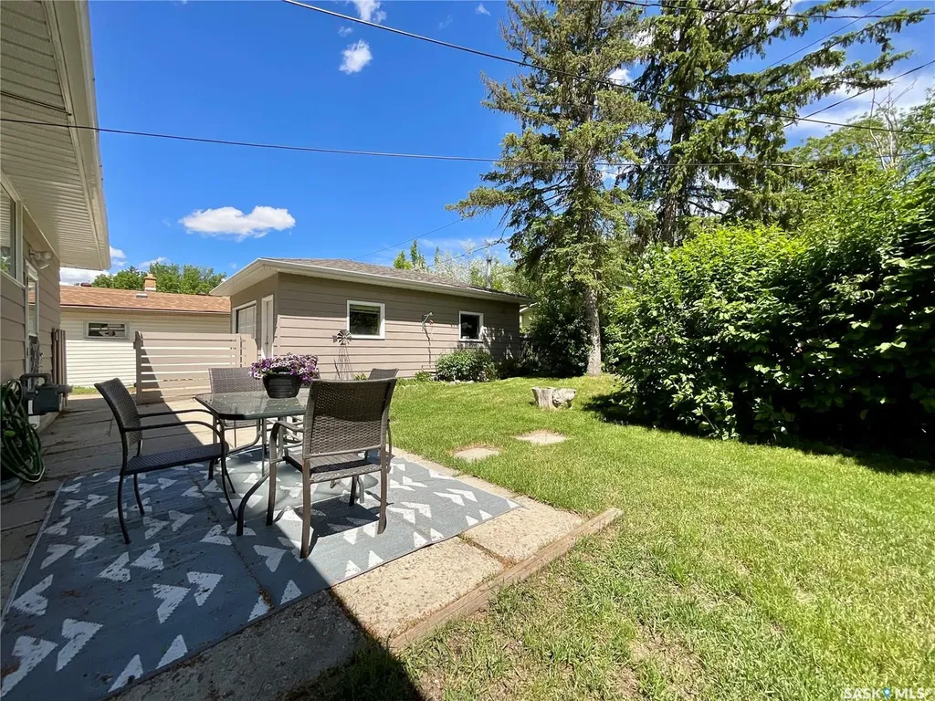 85 Bobolink Bay Regina SK S4S 4K2
