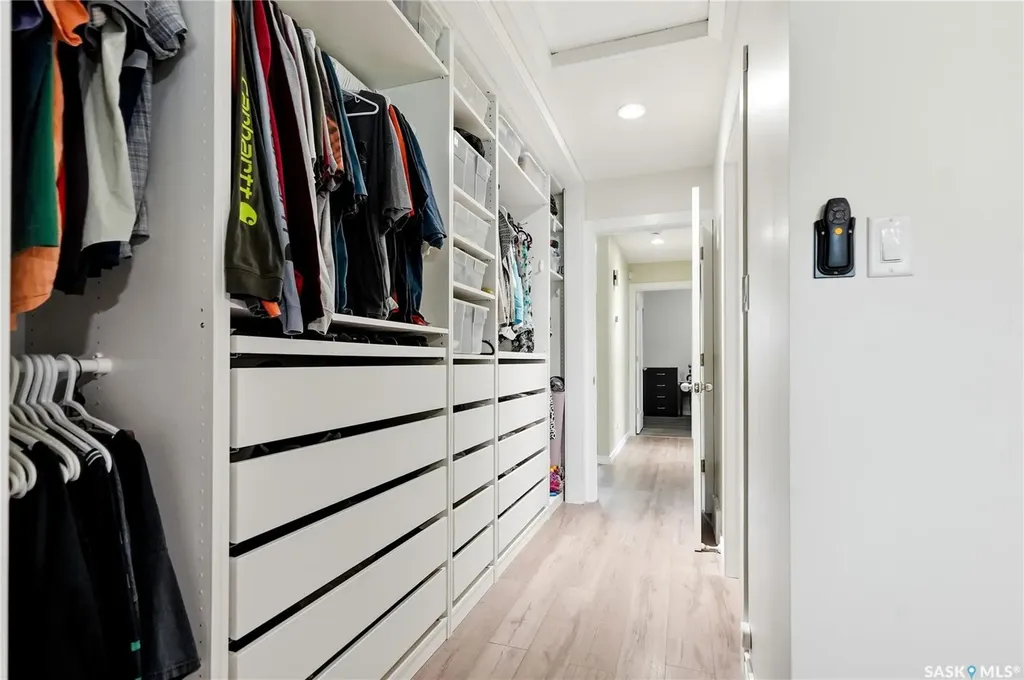 23 Blackley Place Saskatoon SK S7M 5B1
