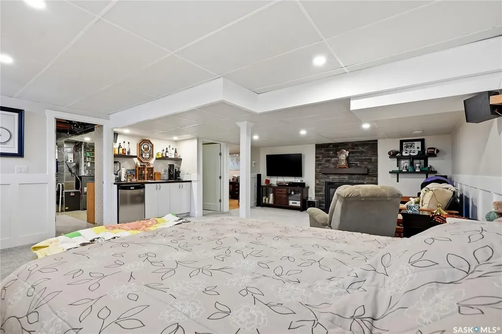 23 Blackley Place Saskatoon SK S7M 5B1