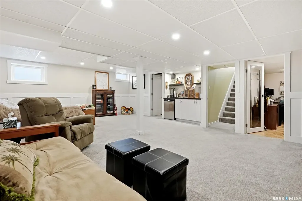 23 Blackley Place Saskatoon SK S7M 5B1