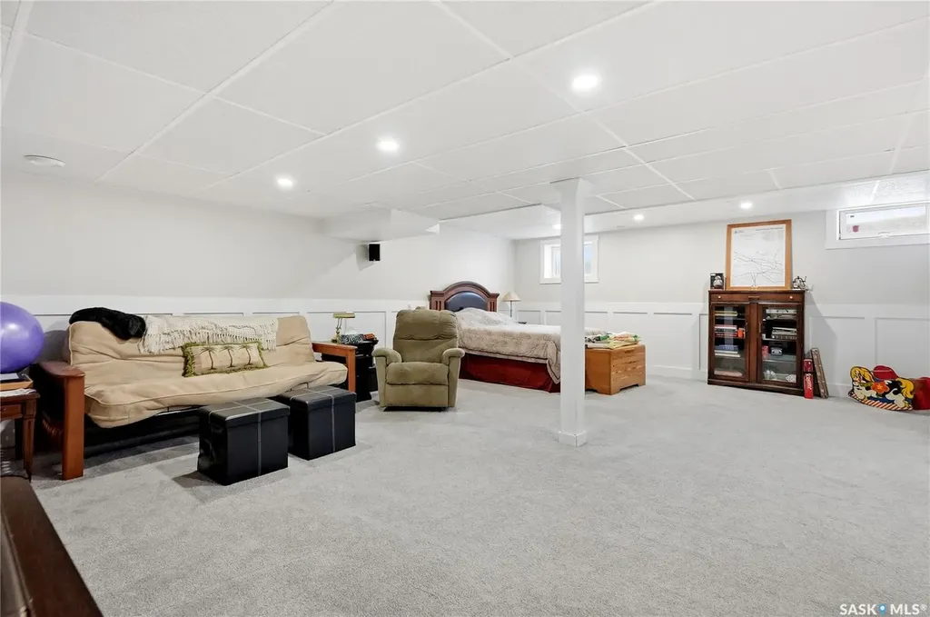 23 Blackley Place Saskatoon SK S7M 5B1