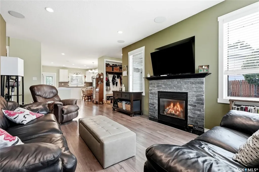 23 Blackley Place Saskatoon SK S7M 5B1