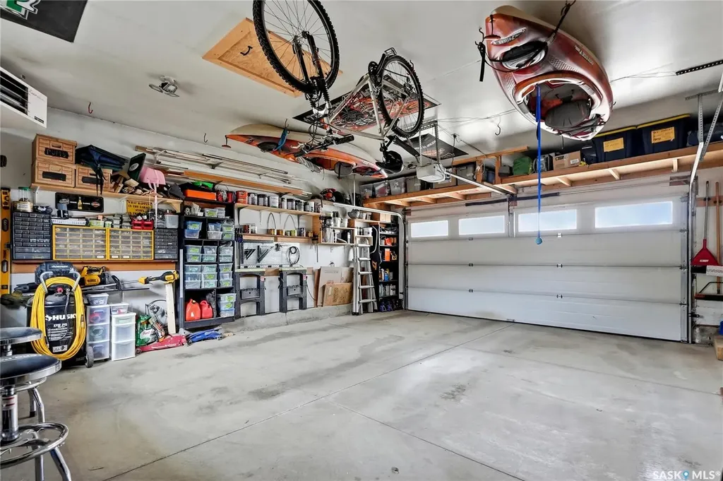 23 Blackley Place Saskatoon SK S7M 5B1