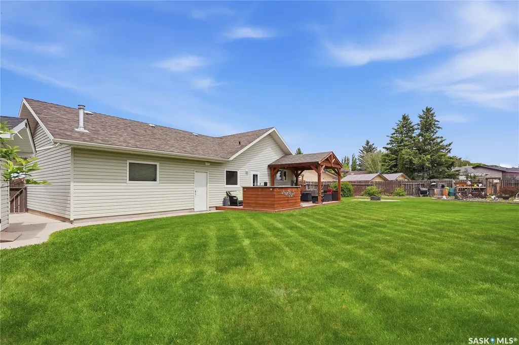 23 Blackley Place Saskatoon SK S7M 5B1