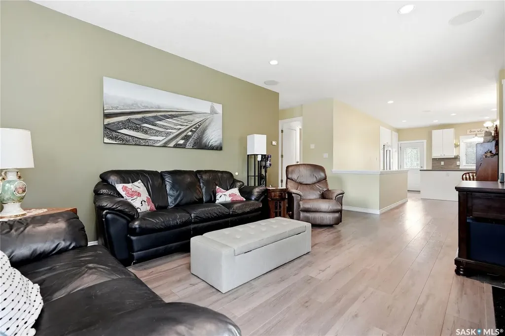 23 Blackley Place Saskatoon SK S7M 5B1