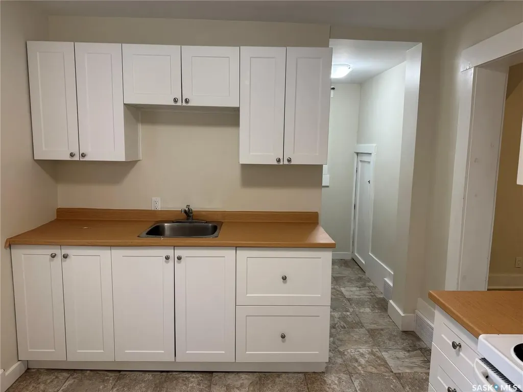 431 G Avenue S Saskatoon SK S7M 1V5