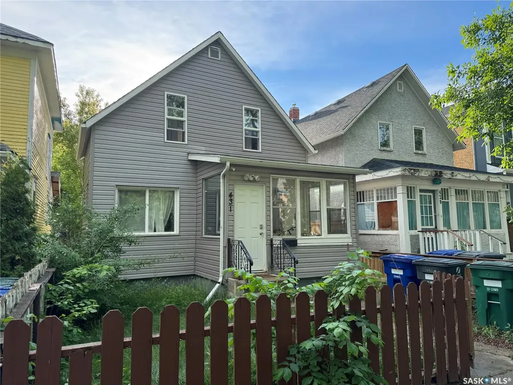 431 G Avenue S Saskatoon SK S7M 1V5