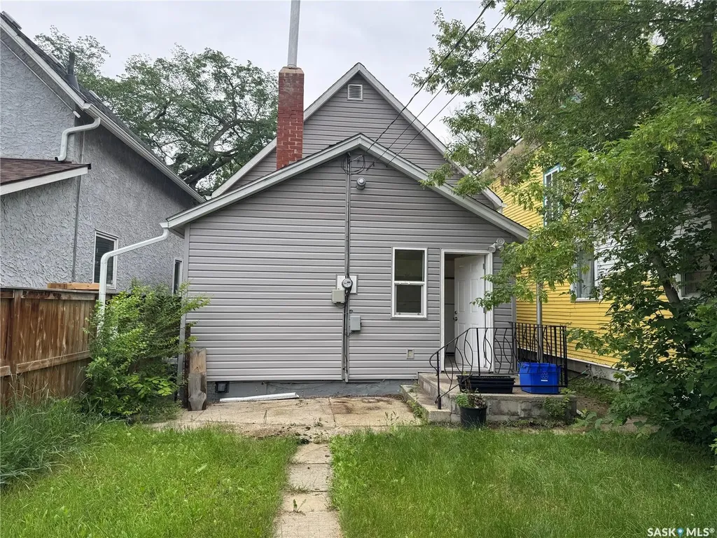 431 G Avenue S Saskatoon SK S7M 1V5