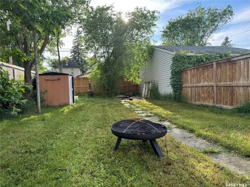 431 G Avenue S Saskatoon SK S7M 1V5