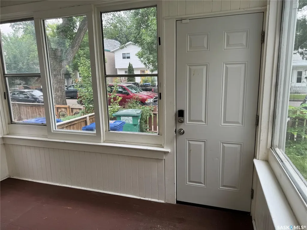 431 G Avenue S Saskatoon SK S7M 1V5