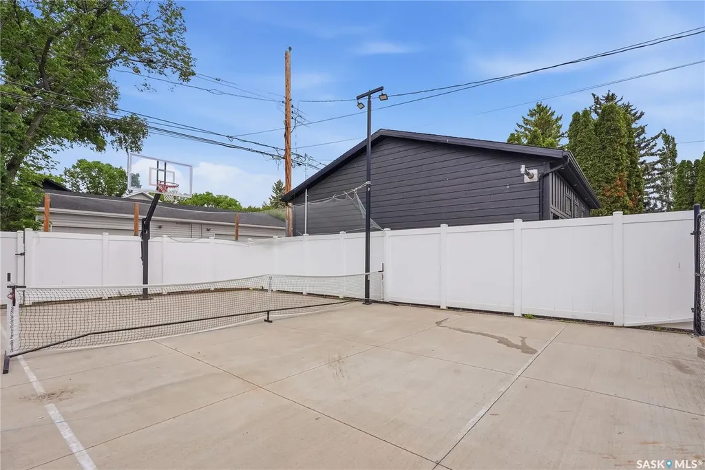 1401 13th Street E Saskatoon SK S7H 0C7