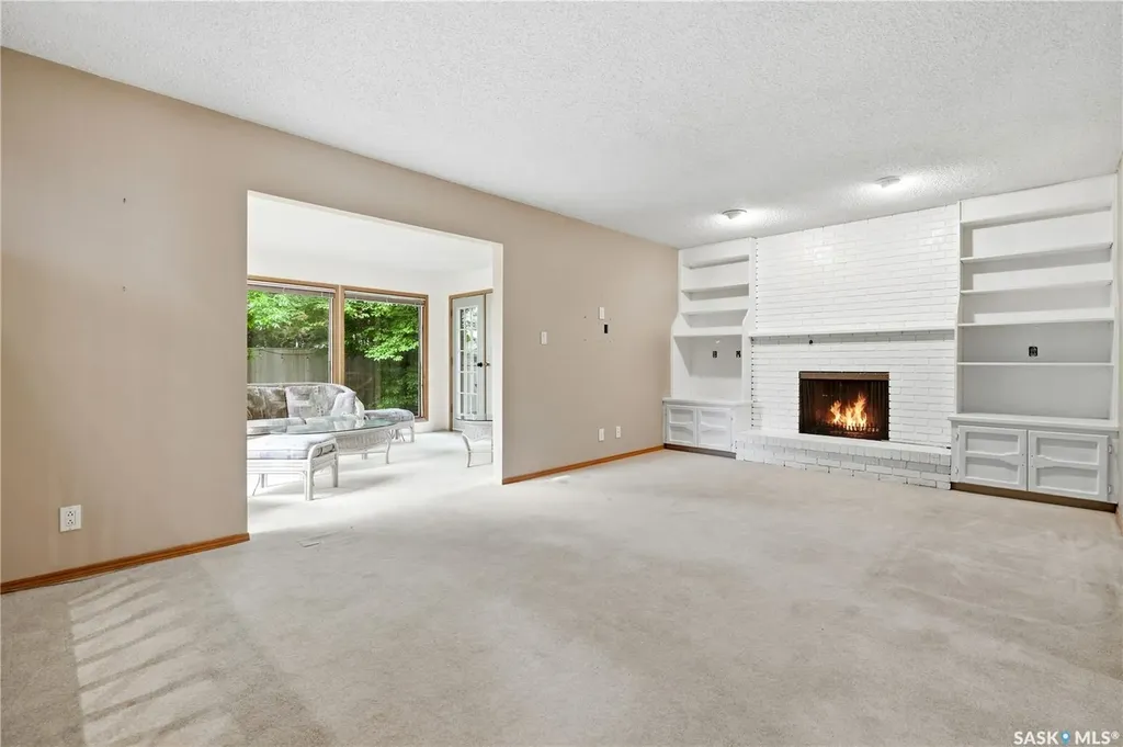 23 Cowie Road Regina SK S4S 6S2