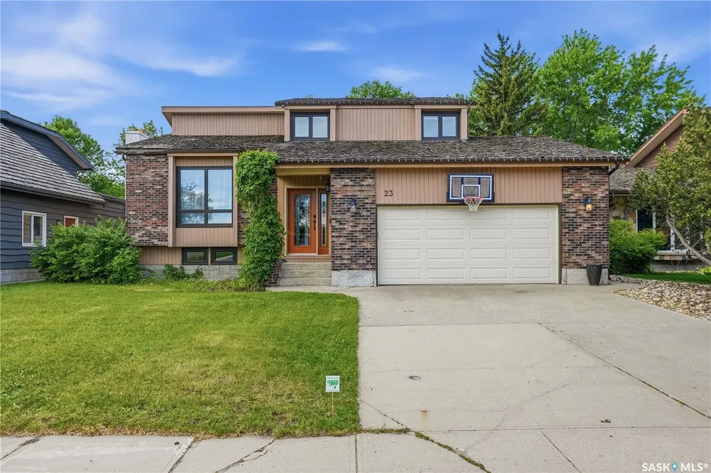23 Cowie Road Regina SK S4S 6S2