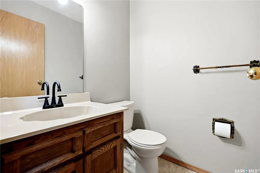 23 Cowie Road Regina SK S4S 6S2